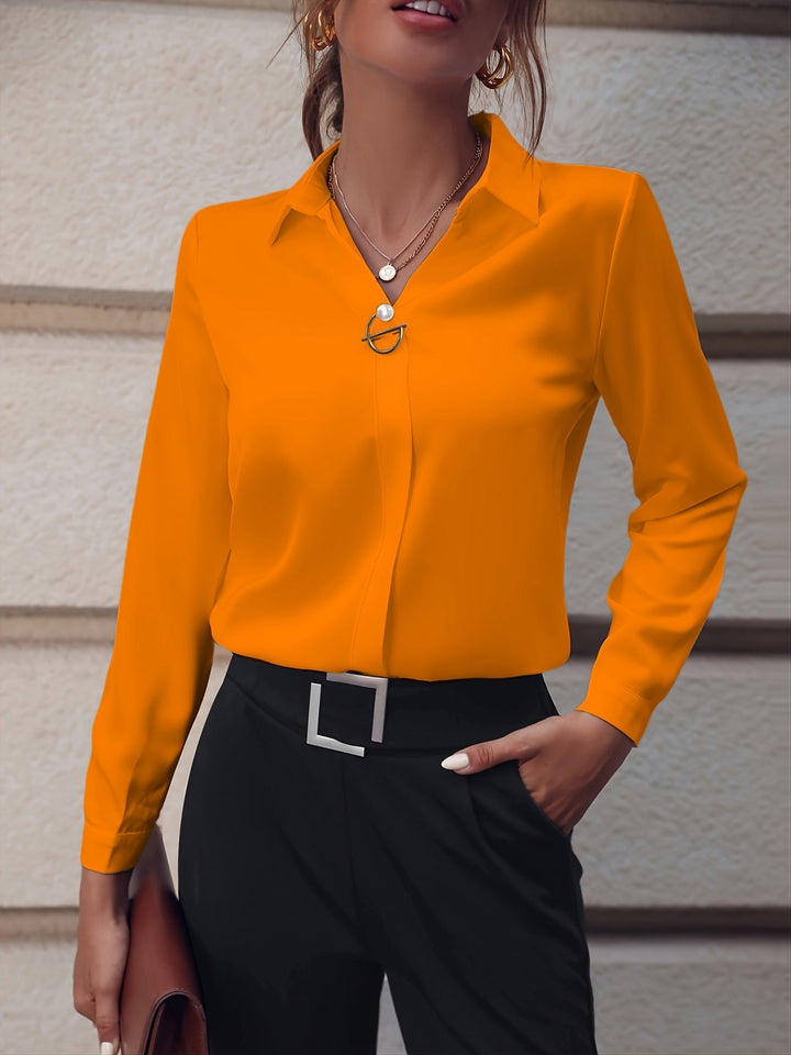 Martina | Elegant Chiffon Blouse with V-Neck and Buttons