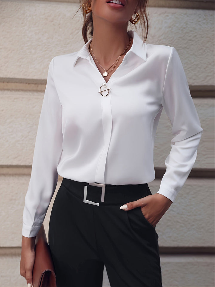 Martina | Elegant Chiffon Blouse with V-Neck and Buttons